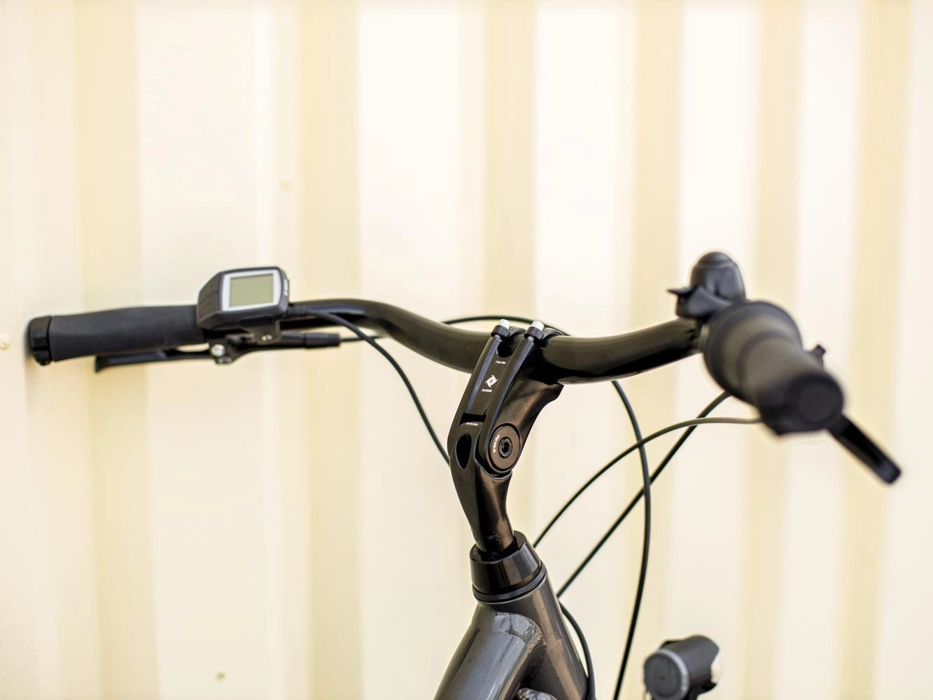 Elcykel Trek District+ 1 Midstep 400wh Dam Grå - Bild 6