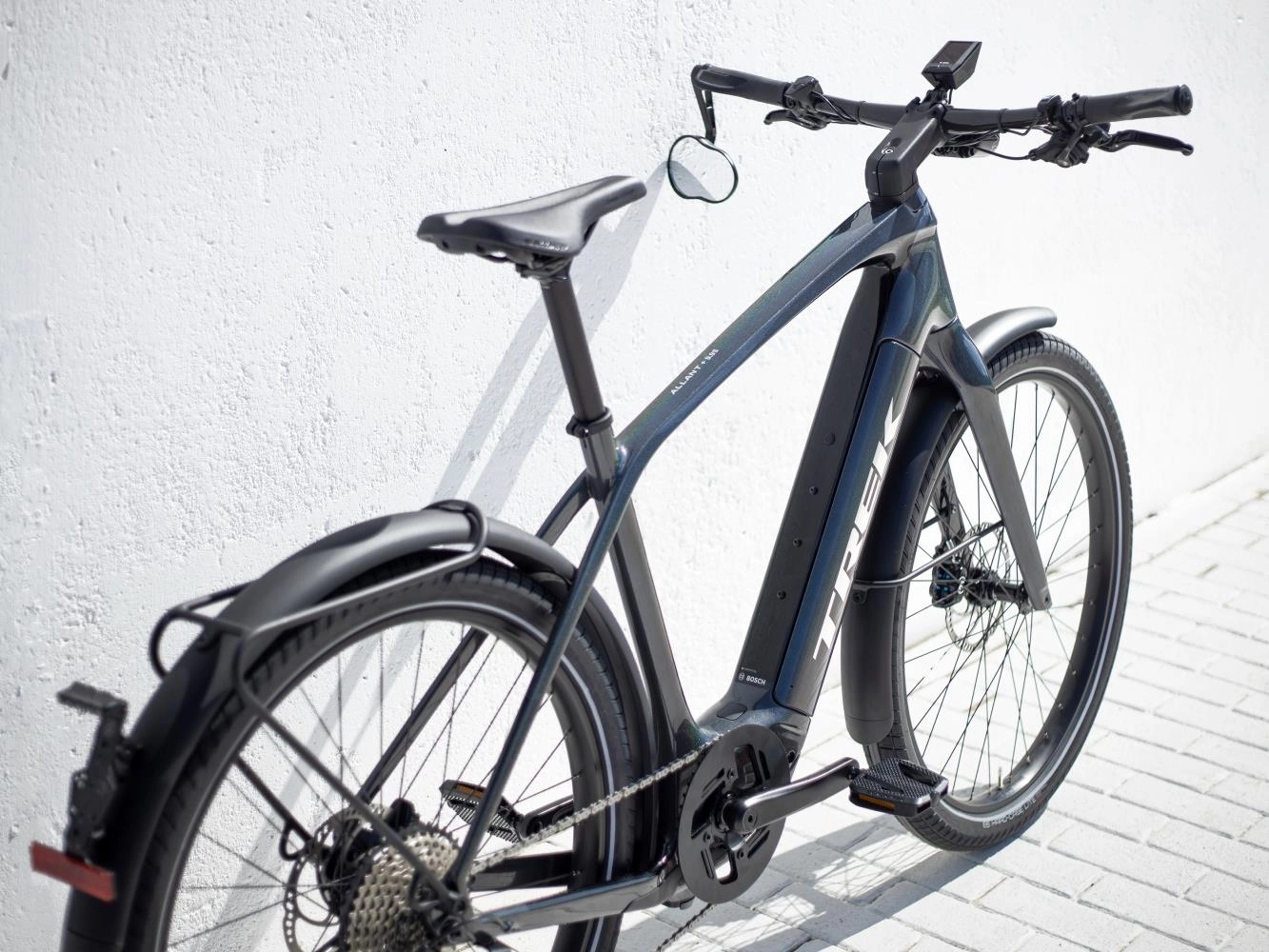 Elcykel Trek Allant+ 9.9s Svart - Bild 3