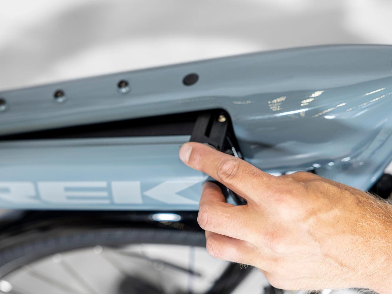 Elcykel Trek District+ 3 Lowstep Dam Blå - Bild 4