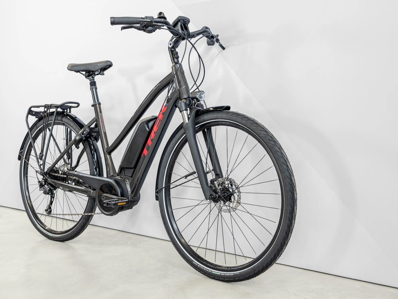 Elcykel Trek Verve+ 2 Stagger 400wh Dam Svart - Bild 2